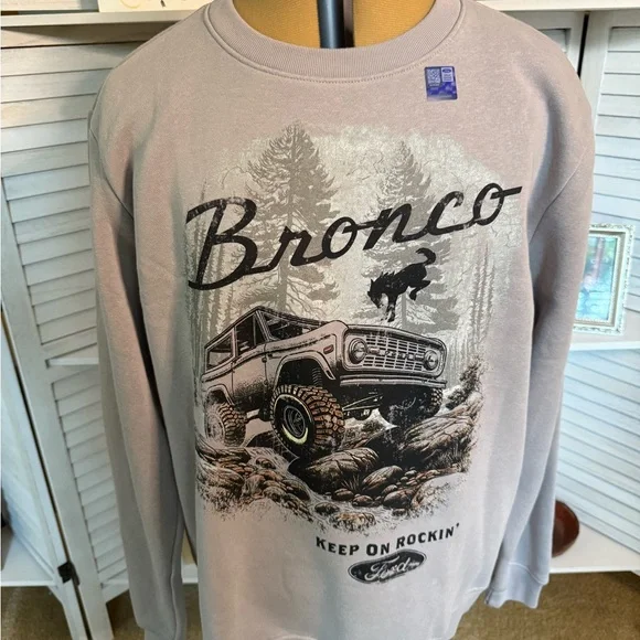 Ford Bronco Graphic Gray Sweatshirt Men’s size M - Picture 1 of 6